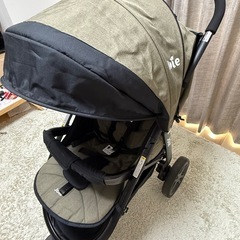 Joie 3輪ベビーカー +レインカバー
の画像