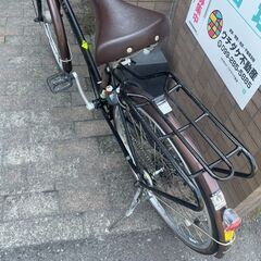 リサイクルショップどりーむ荒田店　No407 美品♪　自転車　シティサイクル　２６インチ　ギア切り替え付き　LEDオートライト付き　カゴ付き　新車購入時より半年程度♪の画像