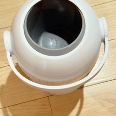 ピジョン Pigeon おむつ処理ポット ステール Suteru (専用カセット不要) ストロング密封構造でニオイを強力ブロックの画像