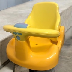 出産準備 帰省にも便利！アップリカ　はじめてのお風呂からすぐ使える バスチェアの画像