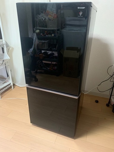 ※今週まで掲載2018年式 シャープ冷凍冷蔵庫　１３７Ｌドア方向変更可能