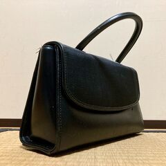ハンドバッグの画像