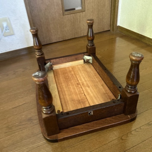 ちー飛騨産業　キツツキ　穂高シリーズ　オットマン　スツールUSED 送料込 美品 飛騨産業 HIDA キツツキ 穂高 スツール オットマン 腰掛け