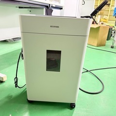 ★フロンティアグループいわき店★お手頃価格！シュレッダー2023年製 AFSR60C アイリスオーヤマ 自動設定付き！ の画像