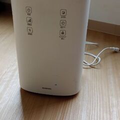アイリスオーヤマ加湿器　UHK-500-w 2023年製の画像
