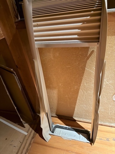 コロナ　窓用エアコン
