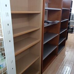 ★リユースのサカイつくば店★TK6034 小島工芸 本棚 ブラウン H180×D30×W75 クリーニング済みの画像