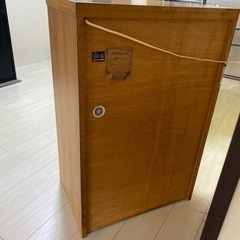 コンセント付き棚の画像