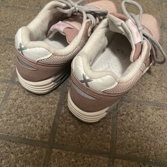 スニーカーの画像