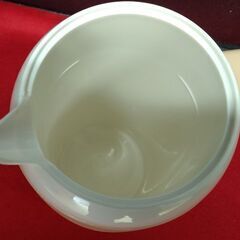 【リサイクルストアスターズ吉野店】 この暑い季節におススメ! 【未使用品】保冷ピッチャー 保冷ボトル 1.7リットル アイボリーの画像