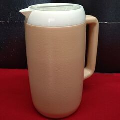 【リサイクルストアスターズ吉野店】 この暑い季節におススメ! 【未使用品】保冷ピッチャー 保冷ボトル 1.7リットル アイボリーの画像