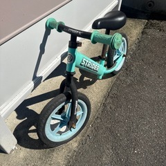 ストライダーの画像