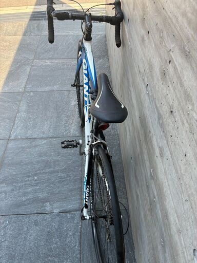 Giant Defy 3 ロードバイク 黒/緑 700C 埼玉手渡し可能な方のみ GIANT Defy ロードバイク 黒と青 700C