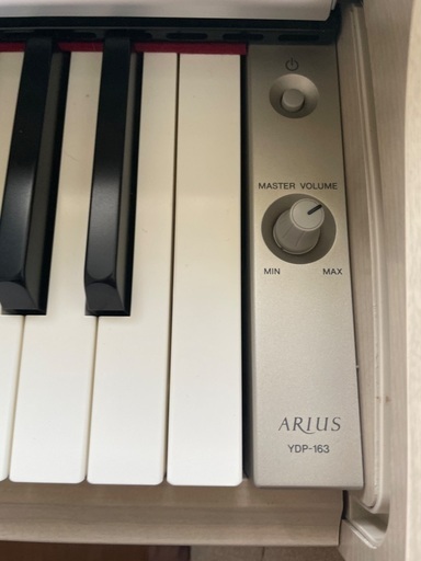 電子ピアノ　YAMAHA