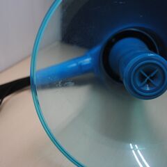 [1437] 拡声器 メガホン 青色 防水 乾電池式の画像