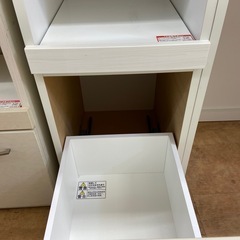 ニトリ　キッチンカウンター　大理石調天板　ホワイト　3分割可能タイプの画像