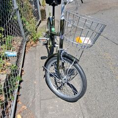 リサイクルショップどりーむ鹿大前店　No.313　自転車　20インチ　切り替え・カゴ付き🎵　お手頃価格🎵　ブレーキワイヤー交換済み！　整備済み　すぐ乗って帰れます(≧▽≦)の画像