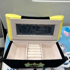 ちいかわ　ソファー型ジュエリーボックスの画像