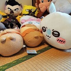 ぬいぐるみまとめ売り、ちいかわ、ハチワレ、モモンガ、バニー、おさるのジョージ、すみっこ とんかつ、ドラゴンボール、たべっこ動物などの画像