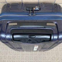 スーツケース　機内持ち込みの画像