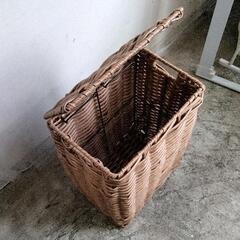 0801-318 蓋付き収納バスケットの画像