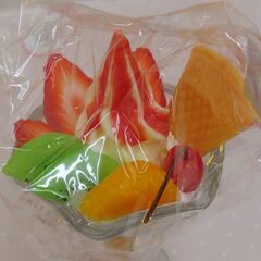 ♪食品サンプル リアルなサイズのフルーツパフェ 20cm♪の画像
