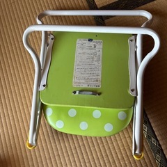 断捨離セール中✨子供用折りたたみ椅子の画像