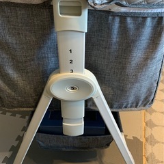 ベビーベッドの画像