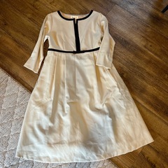 マタニティ 授乳　ワンピース ミルクティー等　パンツ　服 まとめ売り 4着 セットの画像