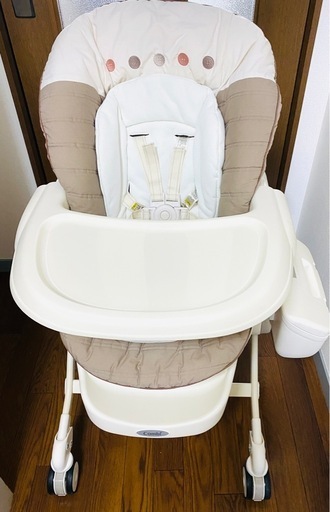 コンビ　ネムリラ オートスウィング　電動ハイローチェア