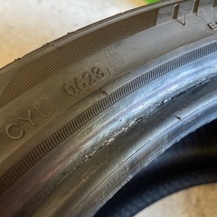 MOMO 255/35ZR19 4本 夏タイヤ中古 8分山以上 アウディBMWベンツなどにの画像