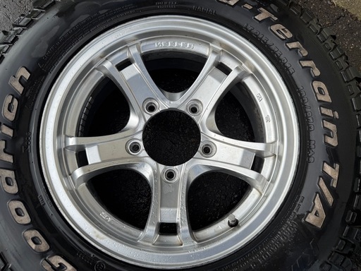 中古 WEDS KEELER 15×5.5J BFGoodrich Mud-Terrain 215/75R15