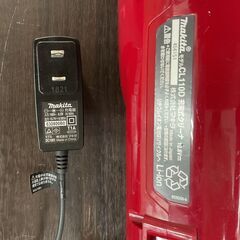 マキタ/makita CL110D コードレス掃除機 充電式クリーナー 付属品一式揃い [バッテリー 10.8V 1.3Ah 196885-1/充電器DC1001]の画像