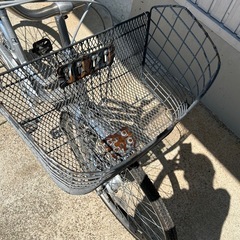 27インチ　自転車　変速6段階　ママチャリ　カゴ大の画像