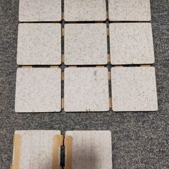 △  床タイル  土間タイル 陶板 陶磁器 パネル 板 シート 10シート＋2かけらおまとめ 汚れあり 現状渡しの画像