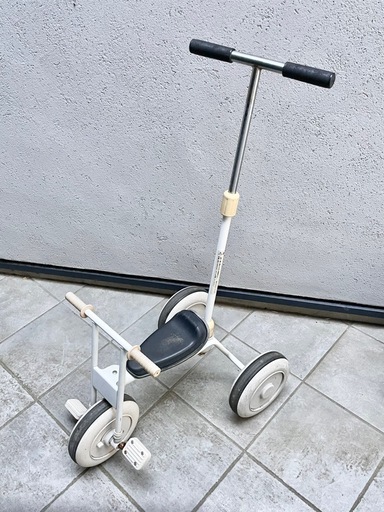 お譲りします】無印良品 舵取り棒付き三輪車アイボリー (ゆるり