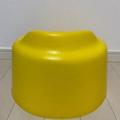 Bumbo バンボ 黄色の画像