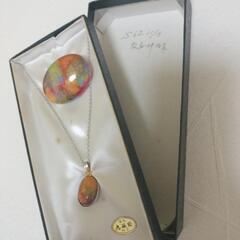 九谷焼/ペンダントとブローチの画像