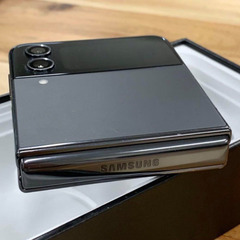 Android Galaxy Flip 4｜128gb｜SIMフリーの画像