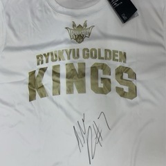 琉球キングスサイン入りTシャツの画像