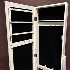 【配送可】ジュエリー収納付き　スタンドミラーの画像