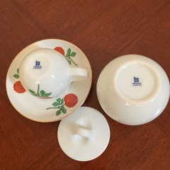 レトロ？デミタスカップ&ソーサー　シュガーポット
の画像