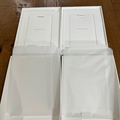 iPad 空箱説明書付き２個セット　128GBの画像