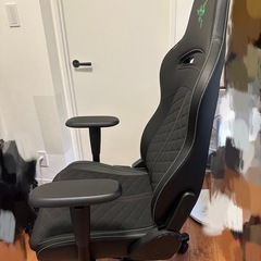 RAZER ENKI Xゲーミングチェアの画像