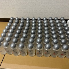 新品　未使用　ダイソー　薬用　美白　化粧水　美白　乳液　各120ml  80本づつ　160本セットの画像