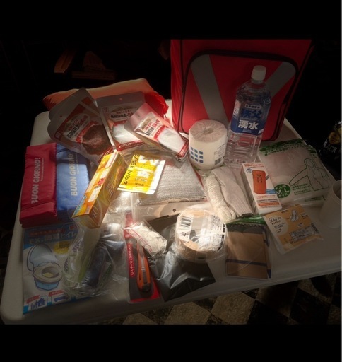 かなりお買い得　キャリーバッグタイプ　防災グッズ　2人用