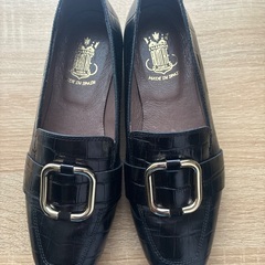バックルスクエアローファー👞の画像