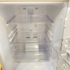 ジ329/ 三菱 ノンフロン 冷凍冷蔵庫 MR-P15W-S 形 2013年製 冷蔵庫 2ドアの画像