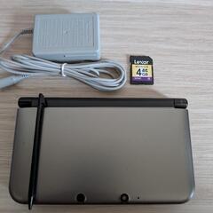 ニンテンドー3dsll　シルバー×ブラックの画像