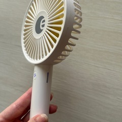 風量3段階ハンディーファン 充電式の画像